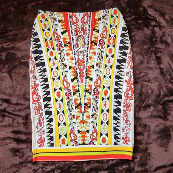 Skirt - Picture 3 of 15